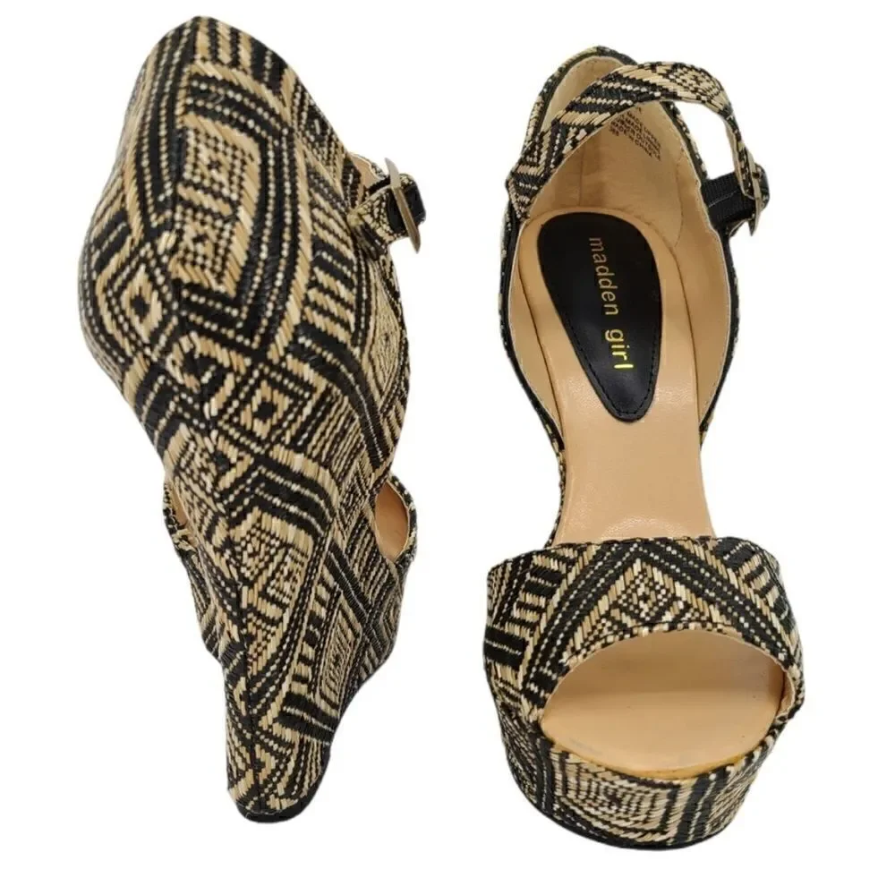 Madden girl black 5 1/2